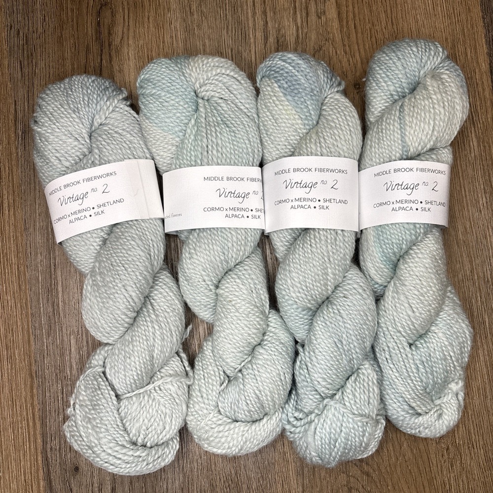 Middle Brook Fiberworks Yarn 4 Skeins "Pool" Cormo Merino Alpaca Silk 140 Yards